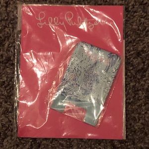 NWT Lilly Pulitzer GWP Phone Card Case